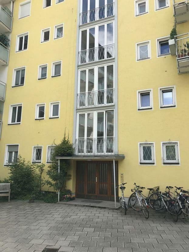 Pronájem bytu 1+1 14 m², Gräfelfing, Bavorsko Pronájem bytu 1+1 14 m², Gräfelfing, Bavorsko