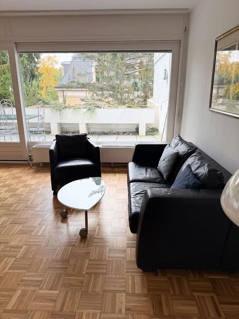 Pronájem bytu 2+1 68 m², Weinbergstr, WIESBADEN, Hessen Pronájem bytu 2+1 68 m², Weinbergstr, WIESBADEN, Hessen