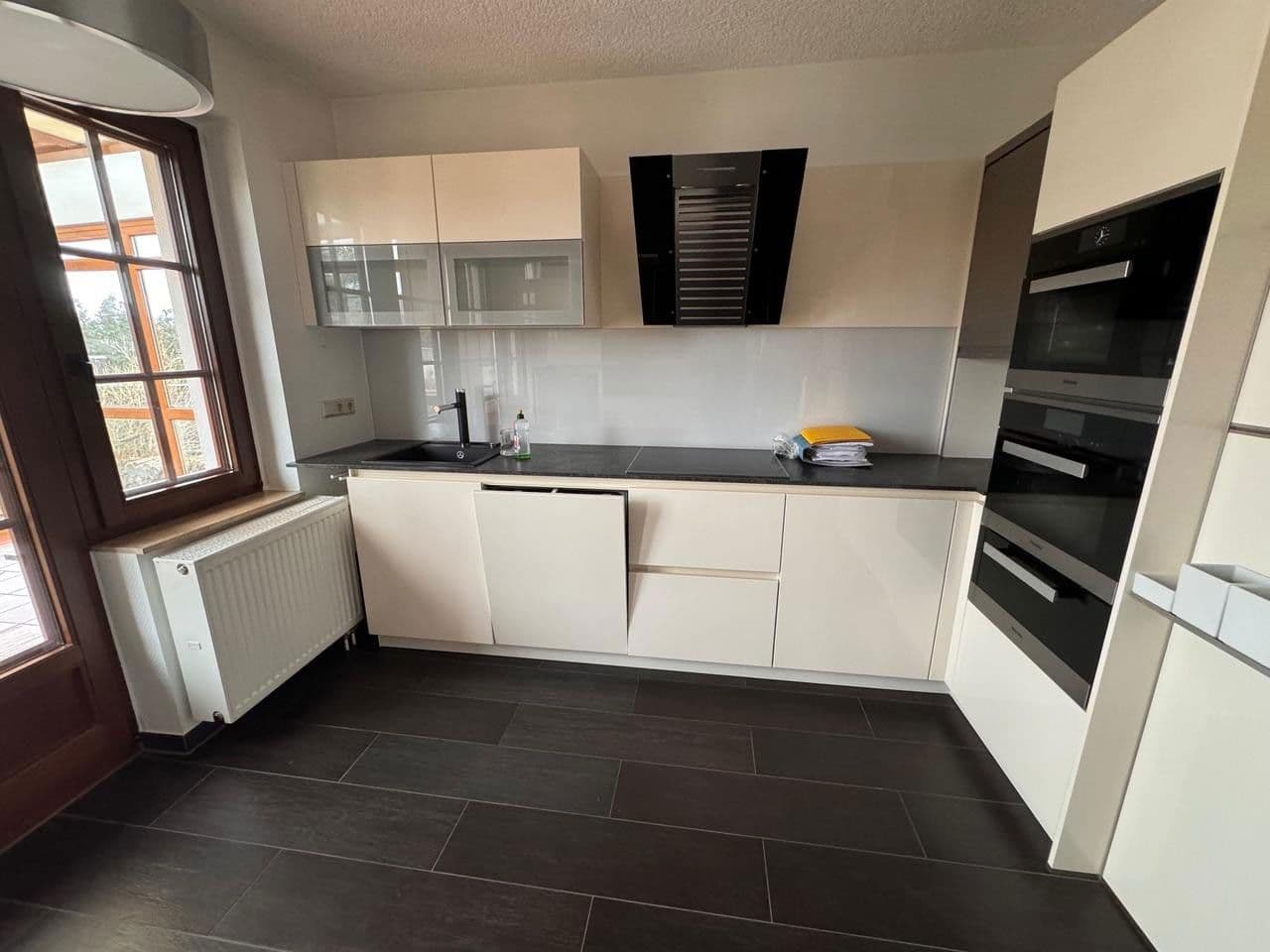 Prodej domu 196 m², pozemek 1.200 m², Lübser Landstraße 20, Mönkebude, Mecklenburg-Vorpommern Prodej domu 196 m², pozemek 1.200 m², Lübser Landstraße 20, Mönkebude, Mecklenburg-Vorpommern