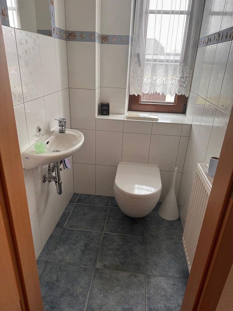 Prodej domu 196 m², pozemek 1.200 m², Lübser Landstraße 20, Mönkebude, Mecklenburg-Vorpommern Prodej domu 196 m², pozemek 1.200 m², Lübser Landstraße 20, Mönkebude, Mecklenburg-Vorpommern