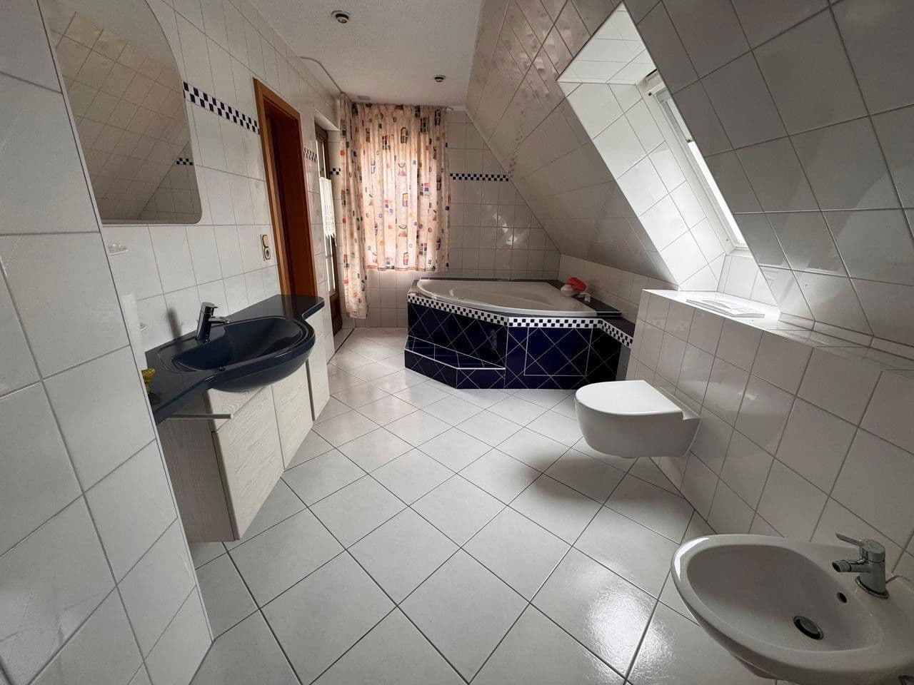 Prodej domu 196 m², pozemek 1.200 m², Lübser Landstraße 20, Mönkebude, Mecklenburg-Vorpommern Prodej domu 196 m², pozemek 1.200 m², Lübser Landstraße 20, Mönkebude, Mecklenburg-Vorpommern