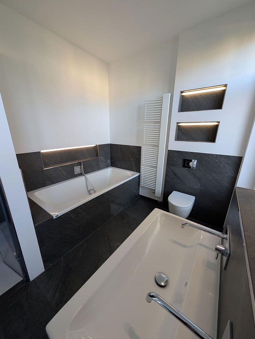 Prodej bytu 4+1 158 m², Almstadtstraße, Berlin, Berlín Prodej bytu 4+1 158 m², Almstadtstraße, Berlin, Berlín