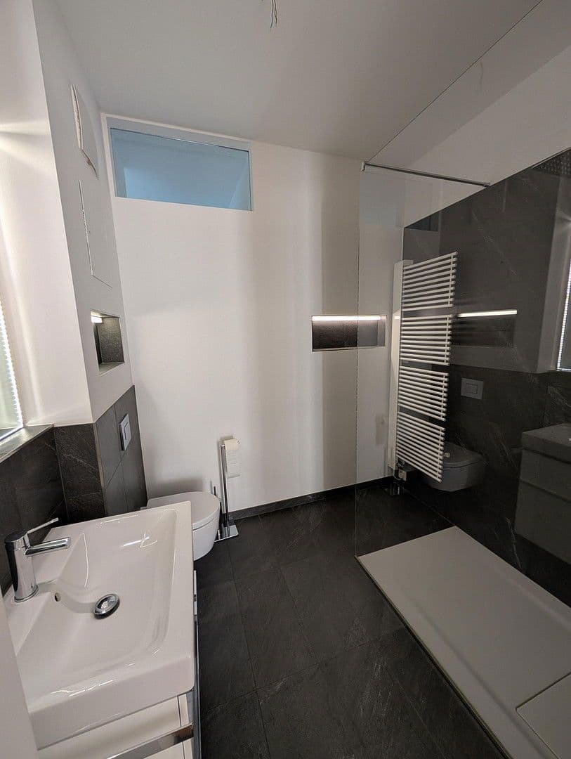 Prodej bytu 4+1 158 m², Almstadtstraße, Berlin, Berlín Prodej bytu 4+1 158 m², Almstadtstraße, Berlin, Berlín