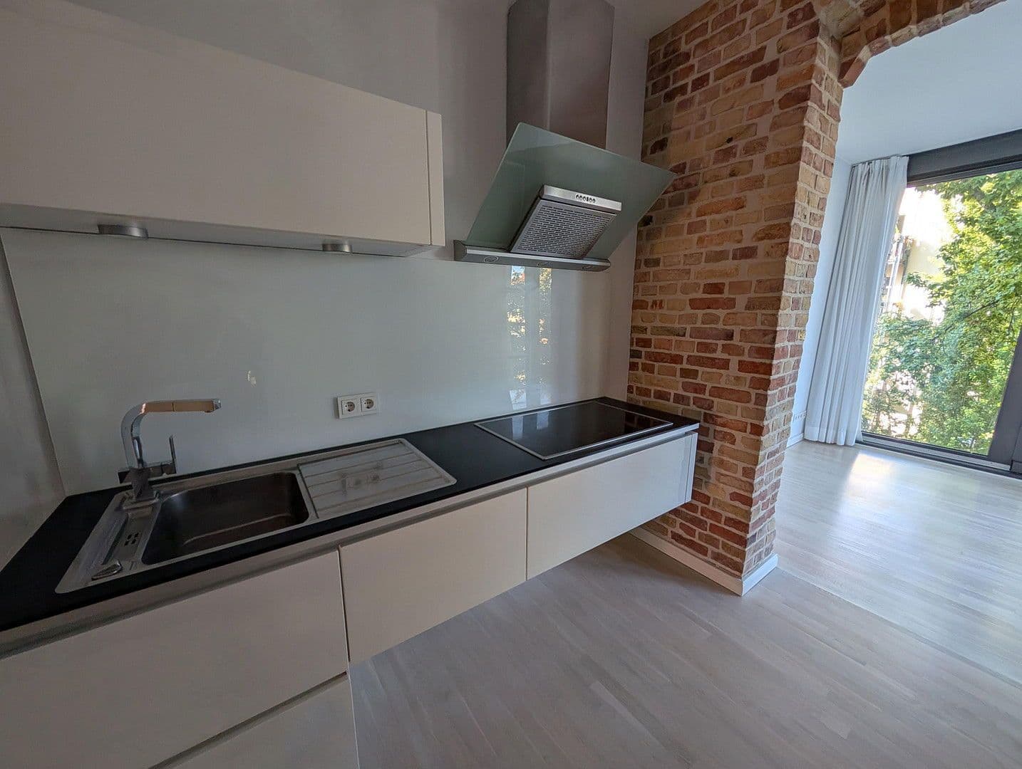 Prodej bytu 4+1 158 m², Almstadtstraße, Berlin, Berlín Prodej bytu 4+1 158 m², Almstadtstraße, Berlin, Berlín