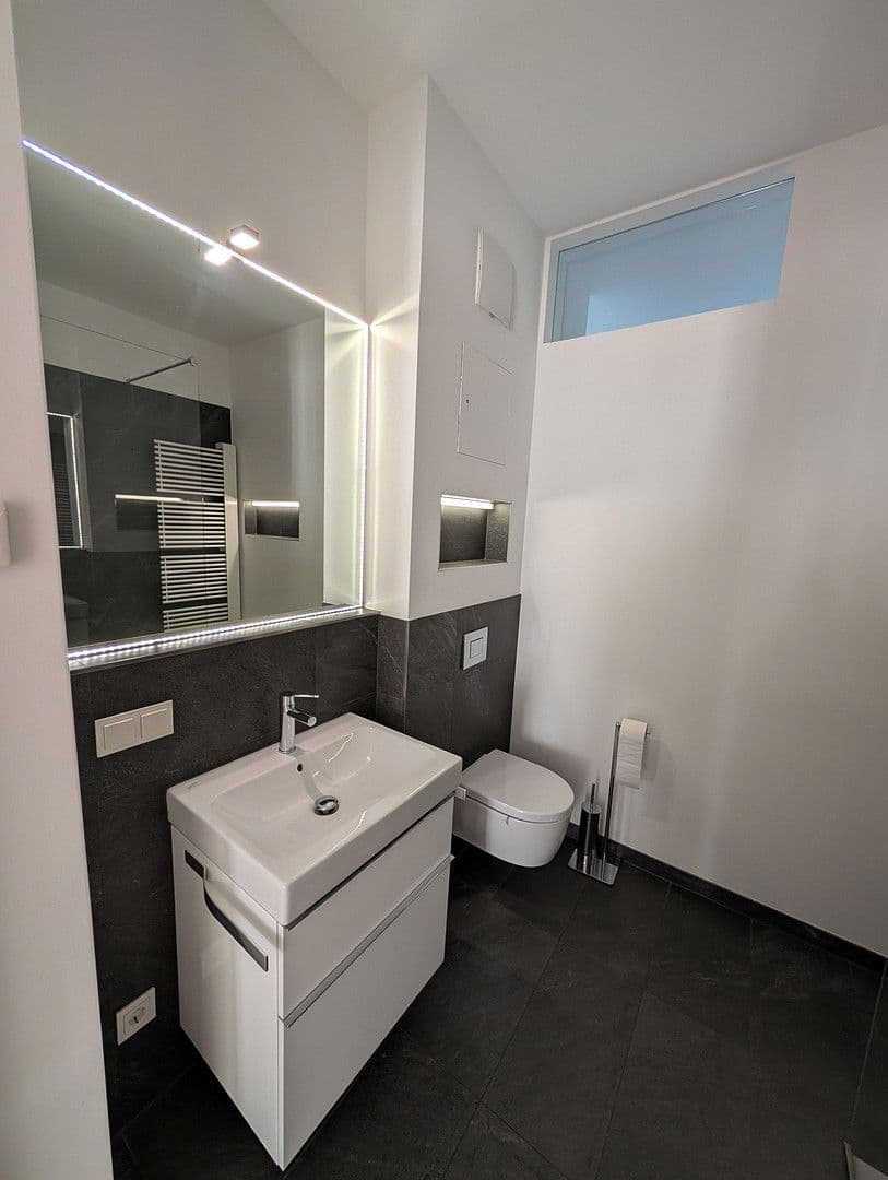 Prodej bytu 4+1 158 m², Almstadtstraße, Berlin, Berlín Prodej bytu 4+1 158 m², Almstadtstraße, Berlin, Berlín