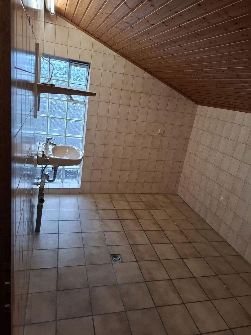 Pronájem domu 140 m², pozemek 550 m², Niederburg, Porýní-Falc Pronájem domu 140 m², pozemek 550 m², Niederburg, Porýní-Falc