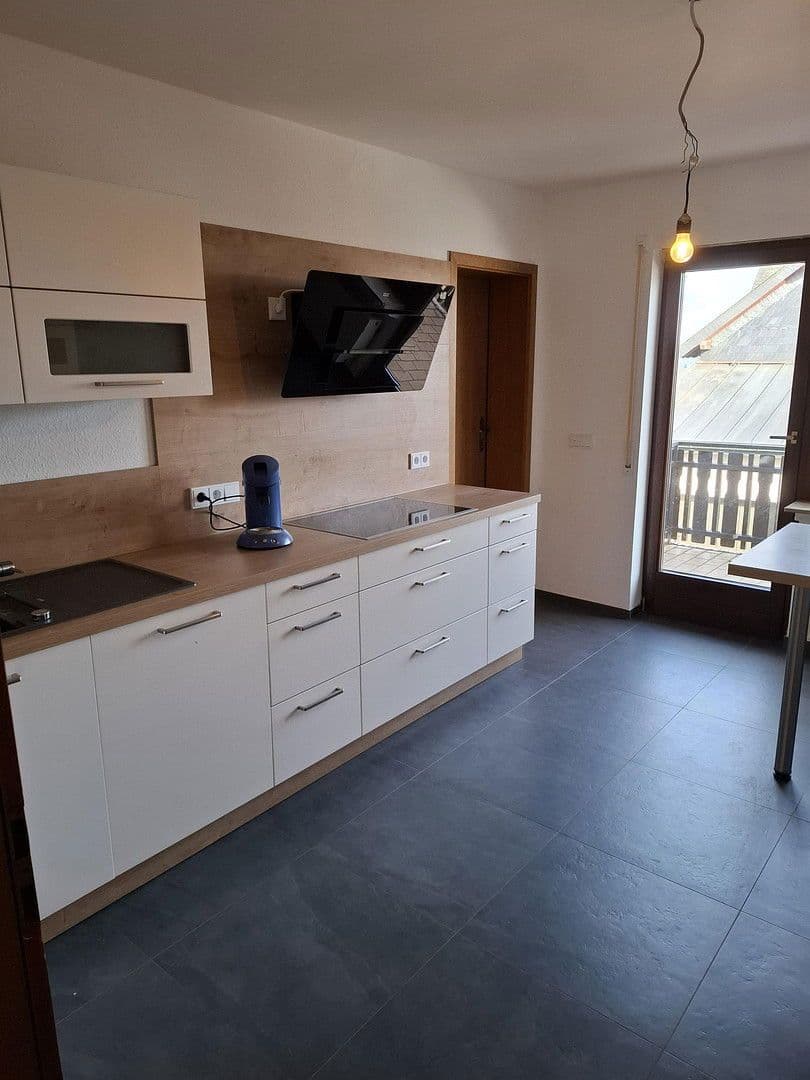 Pronájem domu 140 m², pozemek 550 m², Niederburg, Porýní-Falc Pronájem domu 140 m², pozemek 550 m², Niederburg, Porýní-Falc