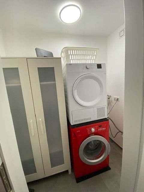 Pronájem bytu 3+1 94 m², Bergstrasse 9, Laufenburg (Baden), Bádensko-Württembersko Pronájem bytu 3+1 94 m², Bergstrasse 9, Laufenburg (Baden), Bádensko-Württembersko