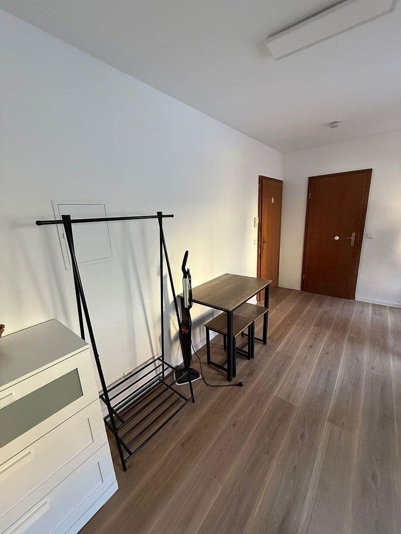 Pronájem bytu 1+1 23 m², Erlangen, Bavorsko Pronájem bytu 1+1 23 m², Erlangen, Bavorsko