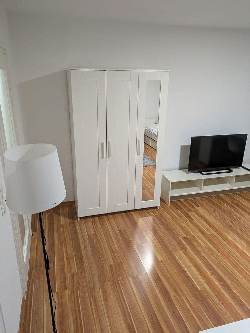 Pronájem bytu 20 m², Heilbronn, Bádensko-Württembersko Pronájem bytu 20 m², Heilbronn, Bádensko-Württembersko