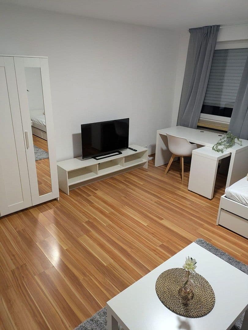 Pronájem bytu 20 m², Heilbronn, Bádensko-Württembersko Pronájem bytu 20 m², Heilbronn, Bádensko-Württembersko