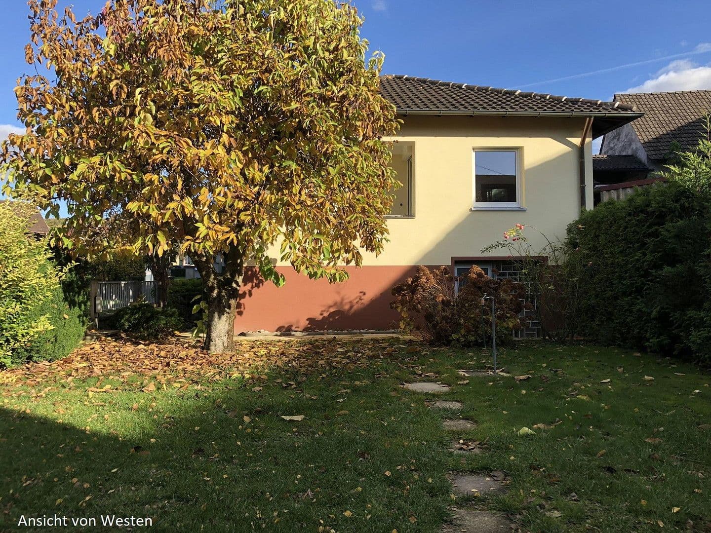 Pronájem domu 150 m², pozemek 600 m², Ihringen, Bádensko-Württembersko Pronájem domu 150 m², pozemek 600 m², Ihringen, Bádensko-Württembersko