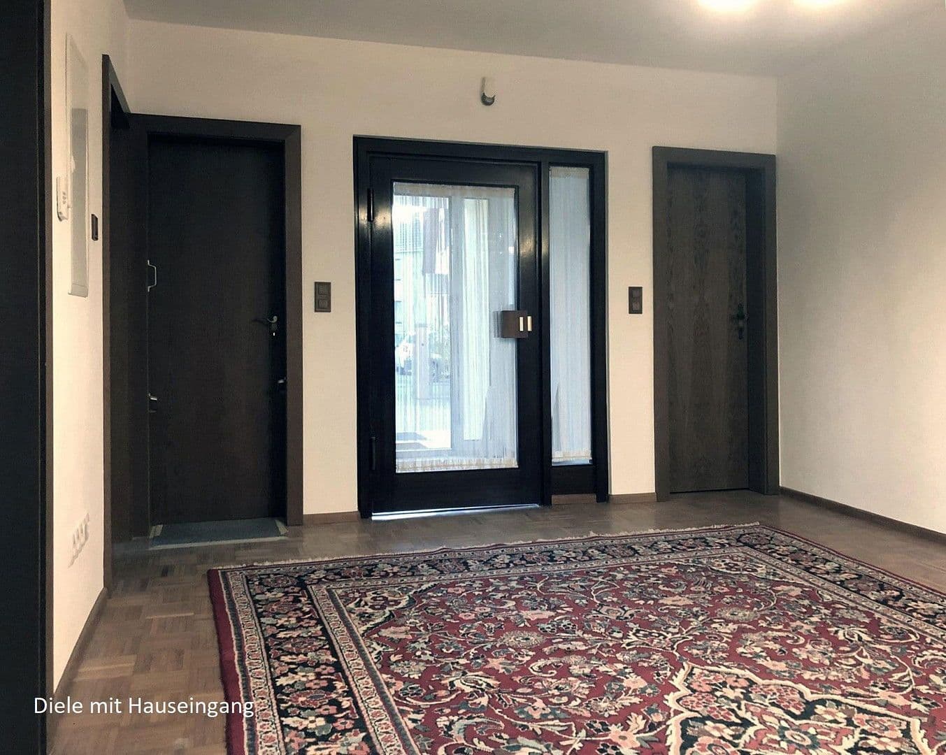 Pronájem domu 150 m², pozemek 600 m², Ihringen, Bádensko-Württembersko Pronájem domu 150 m², pozemek 600 m², Ihringen, Bádensko-Württembersko