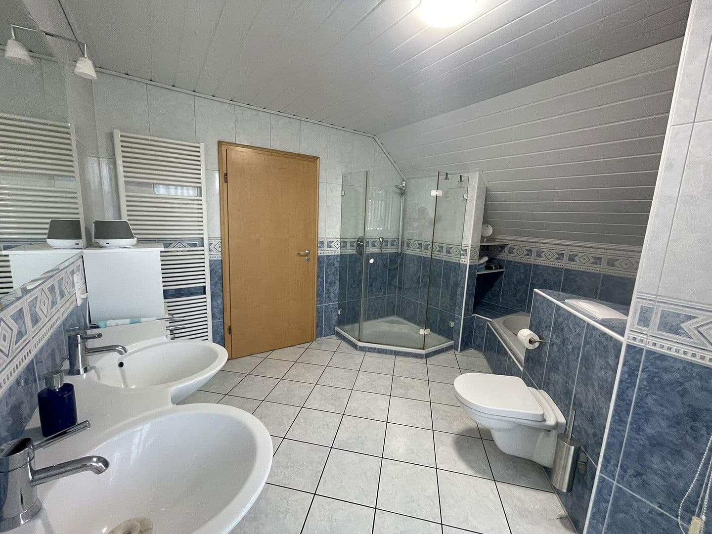 Prodej domu 170 m², pozemek 602 m², Salzkotten, Severní Porýní-Vestfálsko Prodej domu 170 m², pozemek 602 m², Salzkotten, Severní Porýní-Vestfálsko