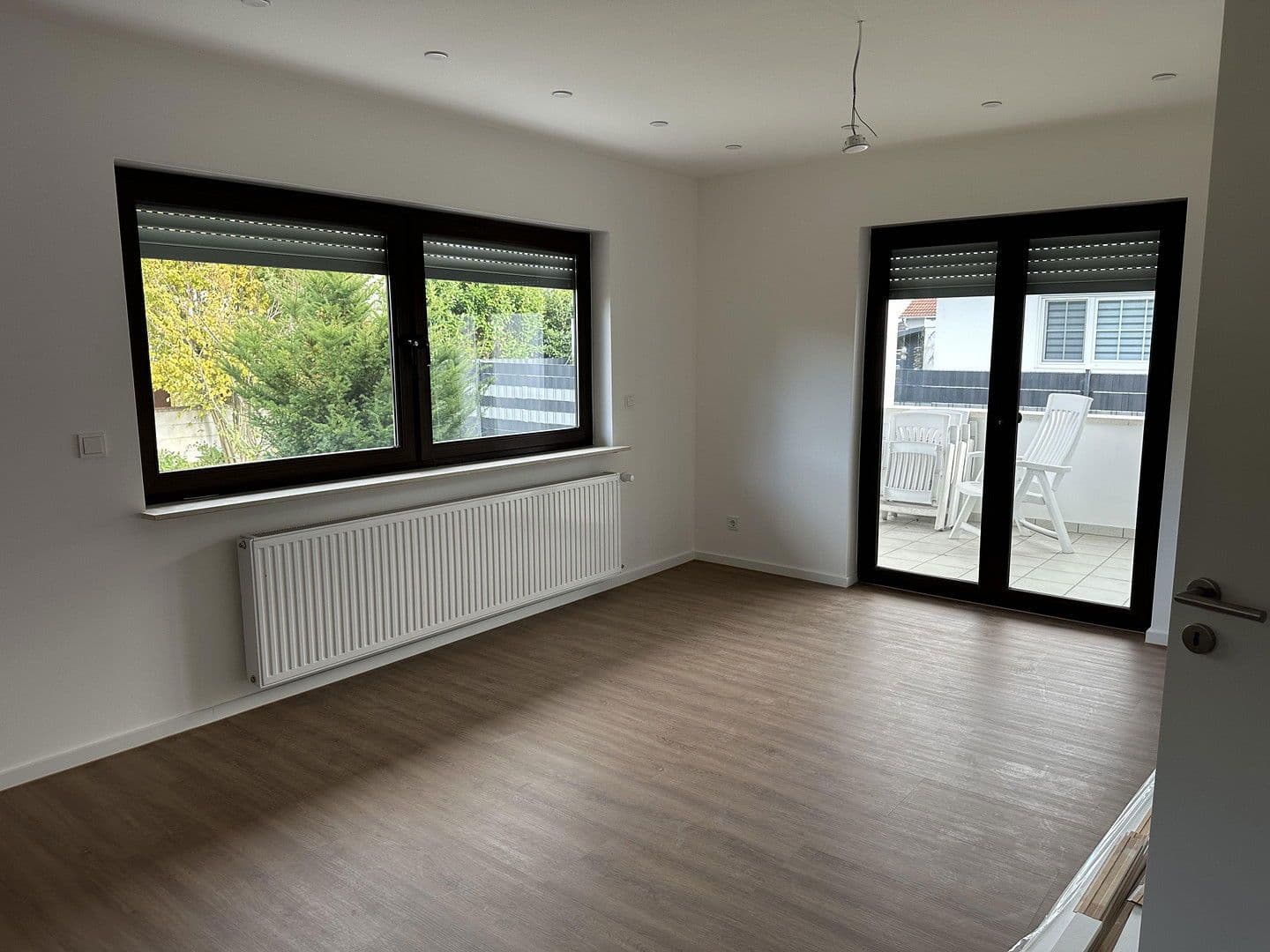 Pronájem domu 160 m², pozemek 557 m², Biblis, Hessen Pronájem domu 160 m², pozemek 557 m², Biblis, Hessen
