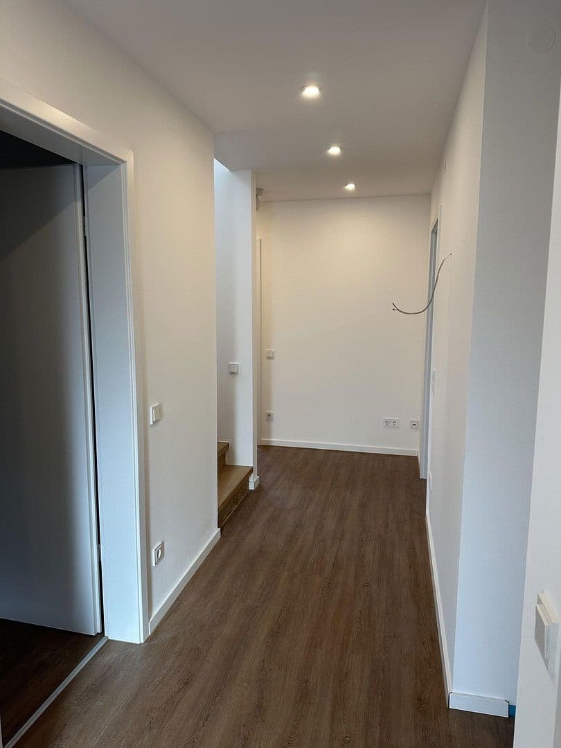 Pronájem domu 160 m², pozemek 557 m², Biblis, Hessen Pronájem domu 160 m², pozemek 557 m², Biblis, Hessen