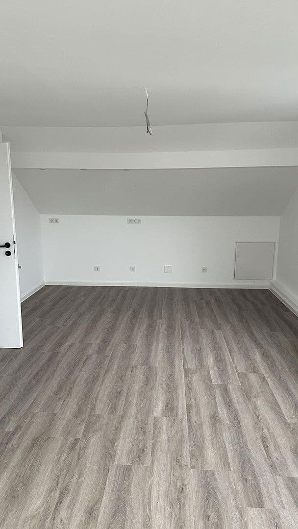 Pronájem bytu 2+1 51 m², Kerpen, Severní Porýní-Vestfálsko Pronájem bytu 2+1 51 m², Kerpen, Severní Porýní-Vestfálsko