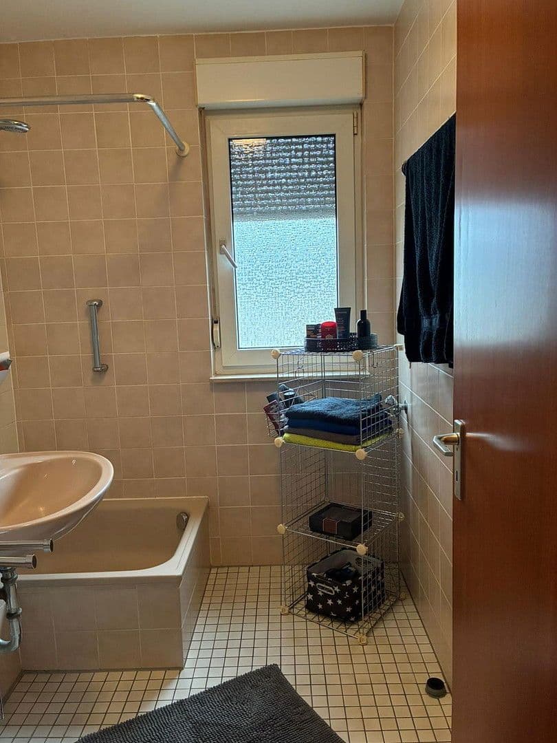 Pronájem bytu 2+1 45 m², Konrad Adenauer Adenauer Str. 59, kaiserslautern, Porýní-Falc Pronájem bytu 2+1 45 m², Konrad Adenauer Adenauer Str. 59, kaiserslautern, Porýní-Falc