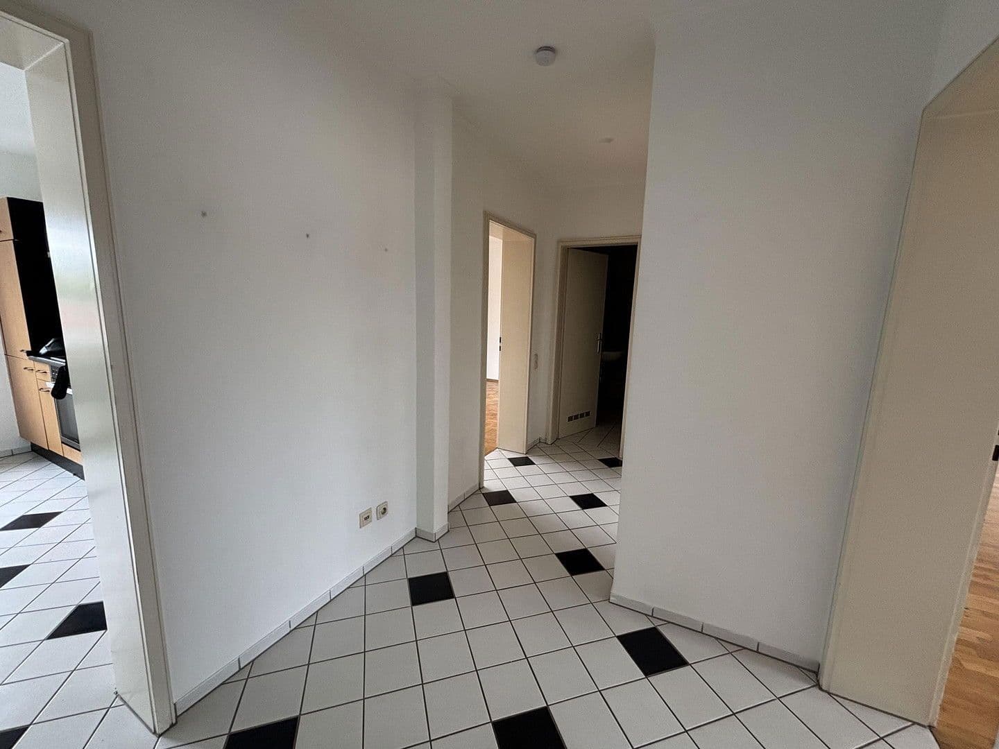 Pronájem bytu 2+1 65 m², Moers, Severní Porýní-Vestfálsko Pronájem bytu 2+1 65 m², Moers, Severní Porýní-Vestfálsko