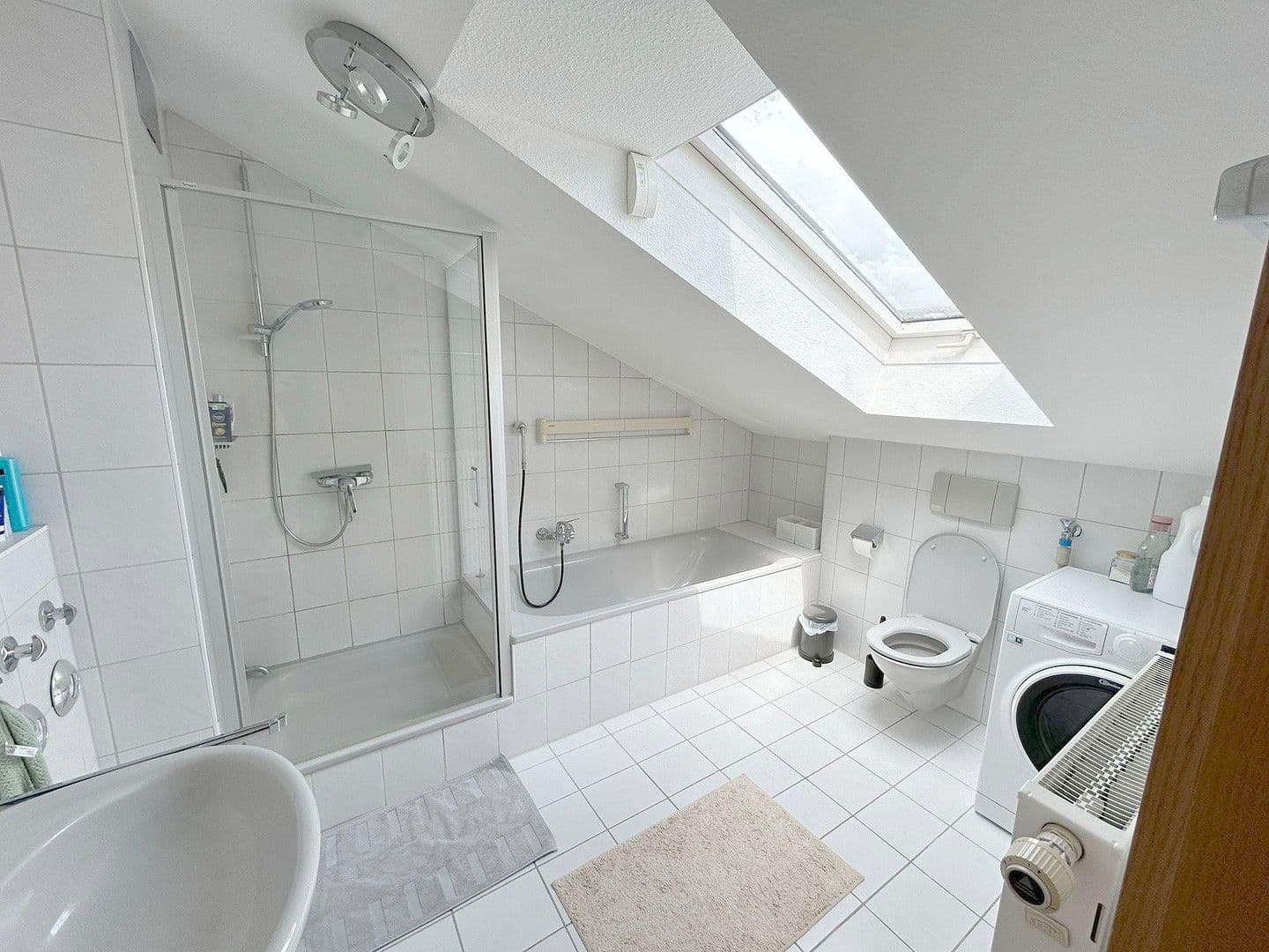 Pronájem bytu 2+kk 70 m², Pforzheim, Bádensko-Württembersko Pronájem bytu 2+kk 70 m², Pforzheim, Bádensko-Württembersko