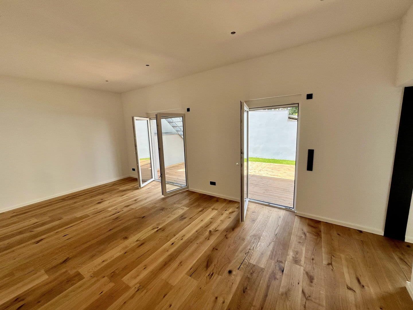 Prodej bytu 2+1 72 m², Heroldstraße 11, Nürnberg, Bavorsko Prodej bytu 2+1 72 m², Heroldstraße 11, Nürnberg, Bavorsko