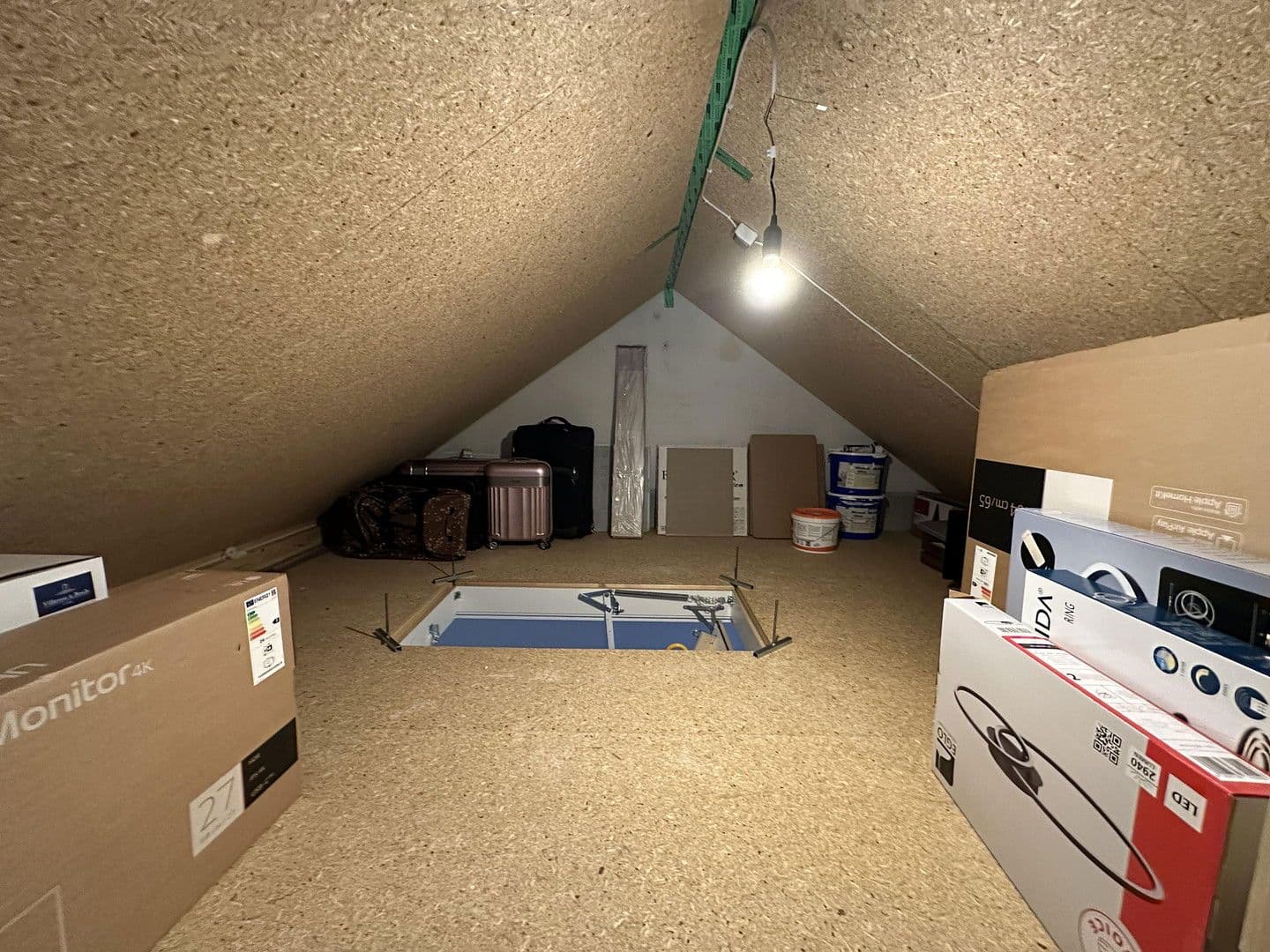 Pronájem domu 145 m², pozemek 102 m², Fürth, Bavorsko Pronájem domu 145 m², pozemek 102 m², Fürth, Bavorsko