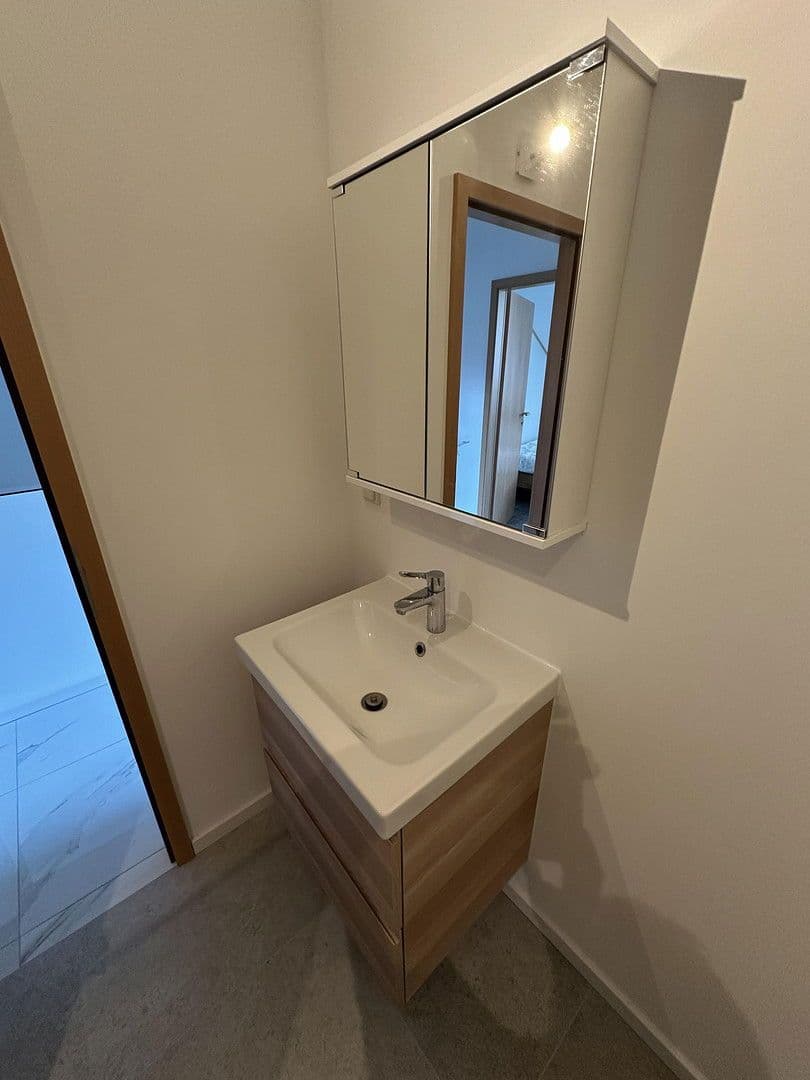 Pronájem domu 145 m², pozemek 102 m², Fürth, Bavorsko Pronájem domu 145 m², pozemek 102 m², Fürth, Bavorsko