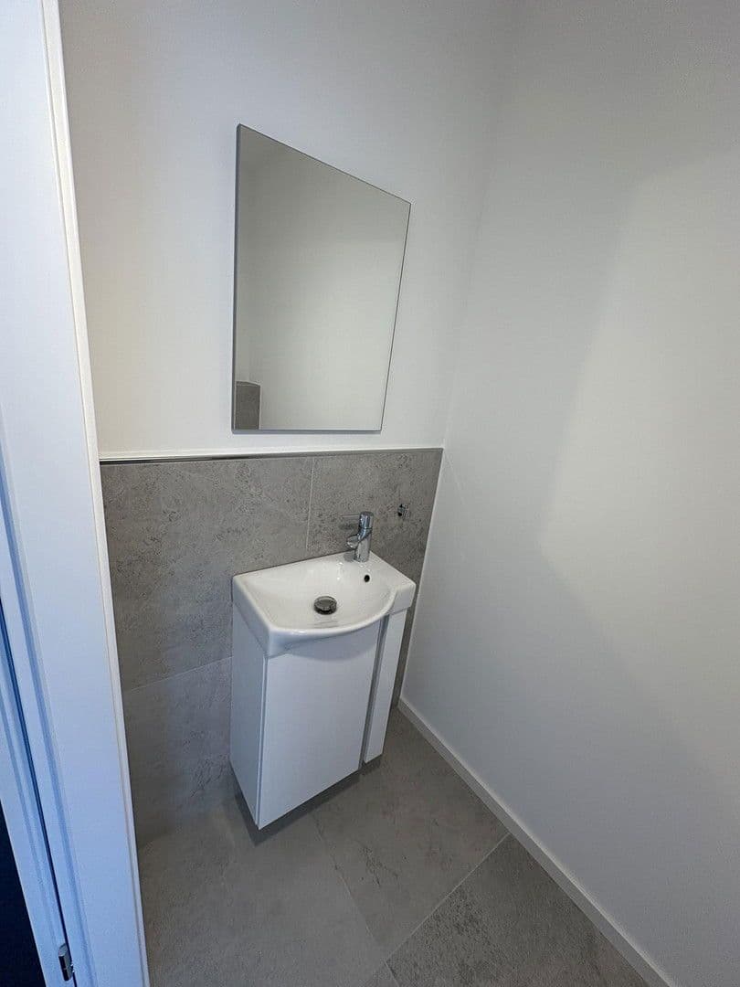 Pronájem domu 145 m², pozemek 102 m², Fürth, Bavorsko Pronájem domu 145 m², pozemek 102 m², Fürth, Bavorsko