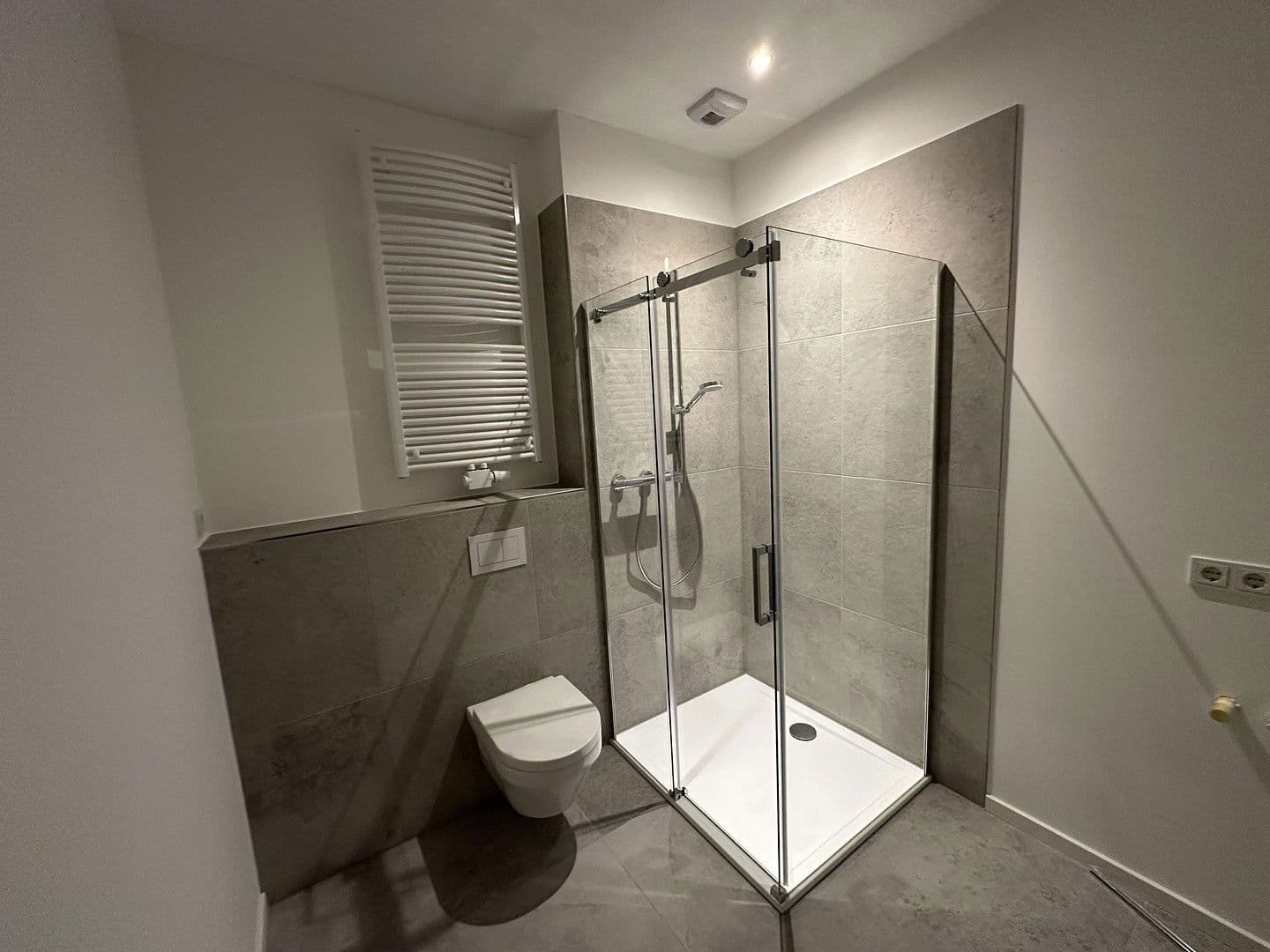 Pronájem domu 145 m², pozemek 102 m², Fürth, Bavorsko Pronájem domu 145 m², pozemek 102 m², Fürth, Bavorsko