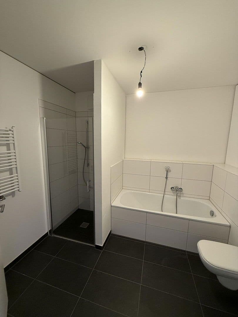 Prodej bytu 3+1 75 m², Susan-Sontag-Weg 7, Darmstadt, Hessen Prodej bytu 3+1 75 m², Susan-Sontag-Weg 7, Darmstadt, Hessen