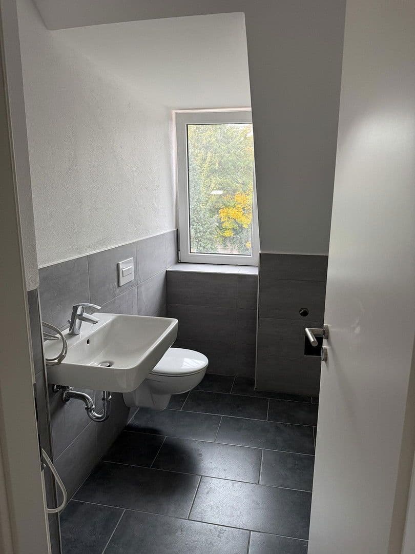 Pronájem bytu 3+1 89 m², Dresden, Sasko Pronájem bytu 3+1 89 m², Dresden, Sasko