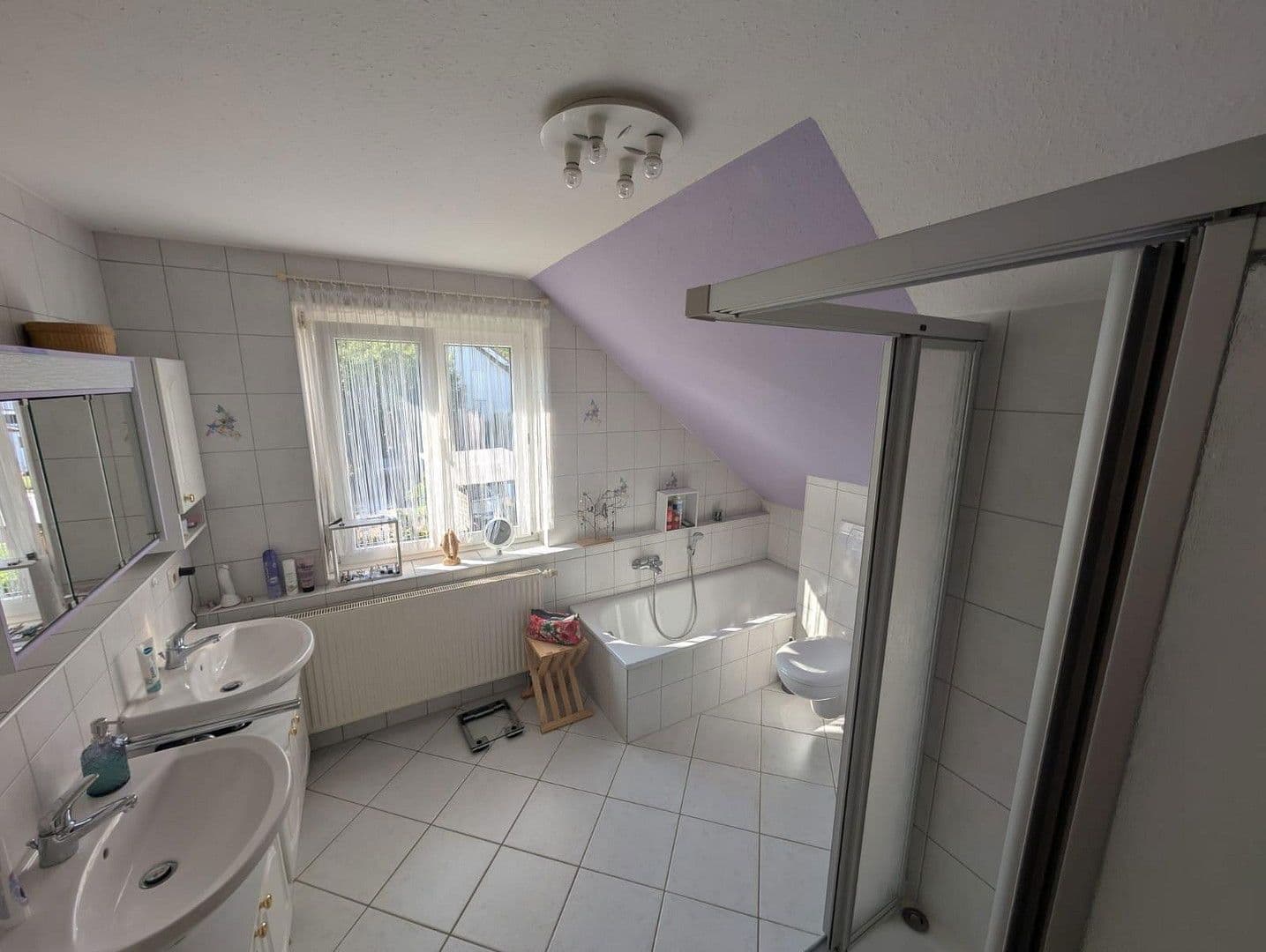 Prodej domu 120 m², pozemek 800 m², Eigeltingen, Bádensko-Württembersko Prodej domu 120 m², pozemek 800 m², Eigeltingen, Bádensko-Württembersko