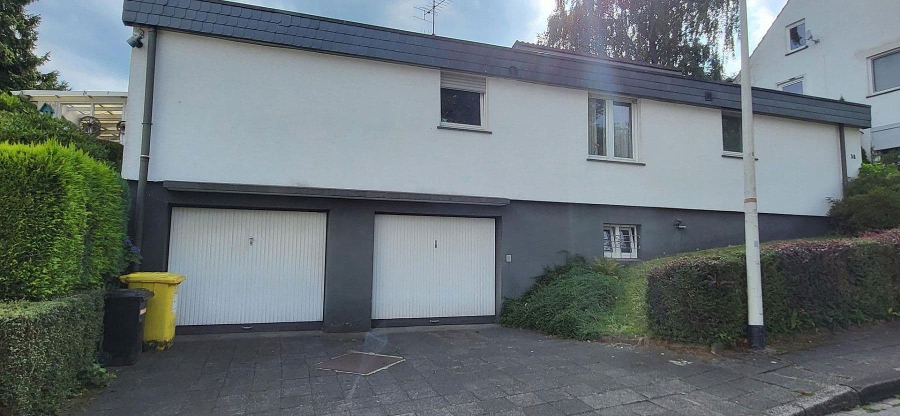 Prodej domu 175 m², pozemek 803 m², Erfer Straße 38, Solingen, Severní Porýní-Vestfálsko Prodej domu 175 m², pozemek 803 m², Erfer Straße 38, Solingen, Severní Porýní-Vestfálsko