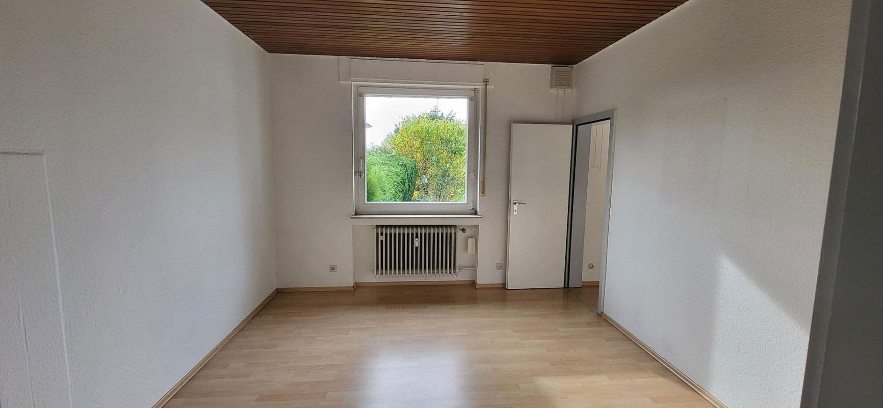 Prodej domu 175 m², pozemek 803 m², Erfer Straße 38, Solingen, Severní Porýní-Vestfálsko Prodej domu 175 m², pozemek 803 m², Erfer Straße 38, Solingen, Severní Porýní-Vestfálsko