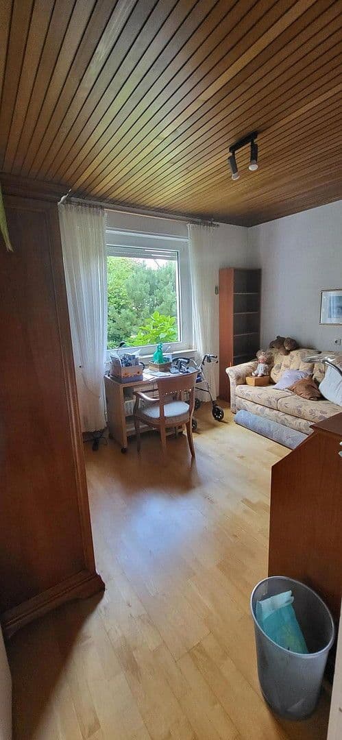 Prodej domu 175 m², pozemek 803 m², Erfer Straße 38, Solingen, Severní Porýní-Vestfálsko Prodej domu 175 m², pozemek 803 m², Erfer Straße 38, Solingen, Severní Porýní-Vestfálsko