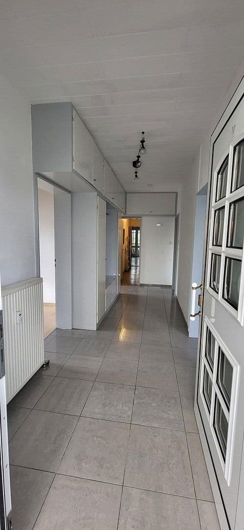 Prodej domu 175 m², pozemek 803 m², Erfer Straße 38, Solingen, Severní Porýní-Vestfálsko Prodej domu 175 m², pozemek 803 m², Erfer Straße 38, Solingen, Severní Porýní-Vestfálsko