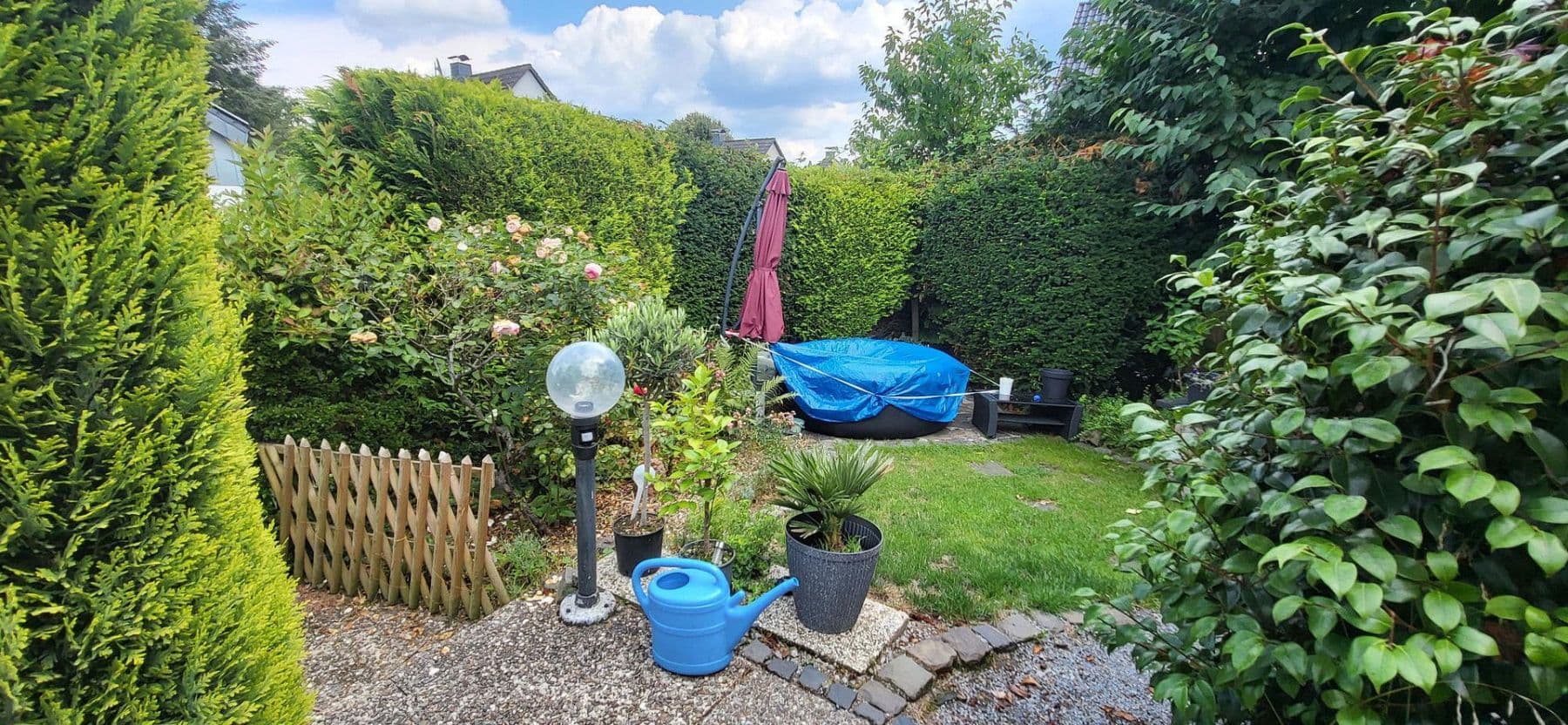 Prodej domu 175 m², pozemek 803 m², Erfer Straße 38, Solingen, Severní Porýní-Vestfálsko Prodej domu 175 m², pozemek 803 m², Erfer Straße 38, Solingen, Severní Porýní-Vestfálsko