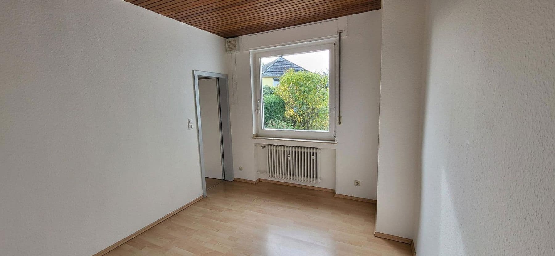 Prodej domu 175 m², pozemek 803 m², Erfer Straße 38, Solingen, Severní Porýní-Vestfálsko Prodej domu 175 m², pozemek 803 m², Erfer Straße 38, Solingen, Severní Porýní-Vestfálsko