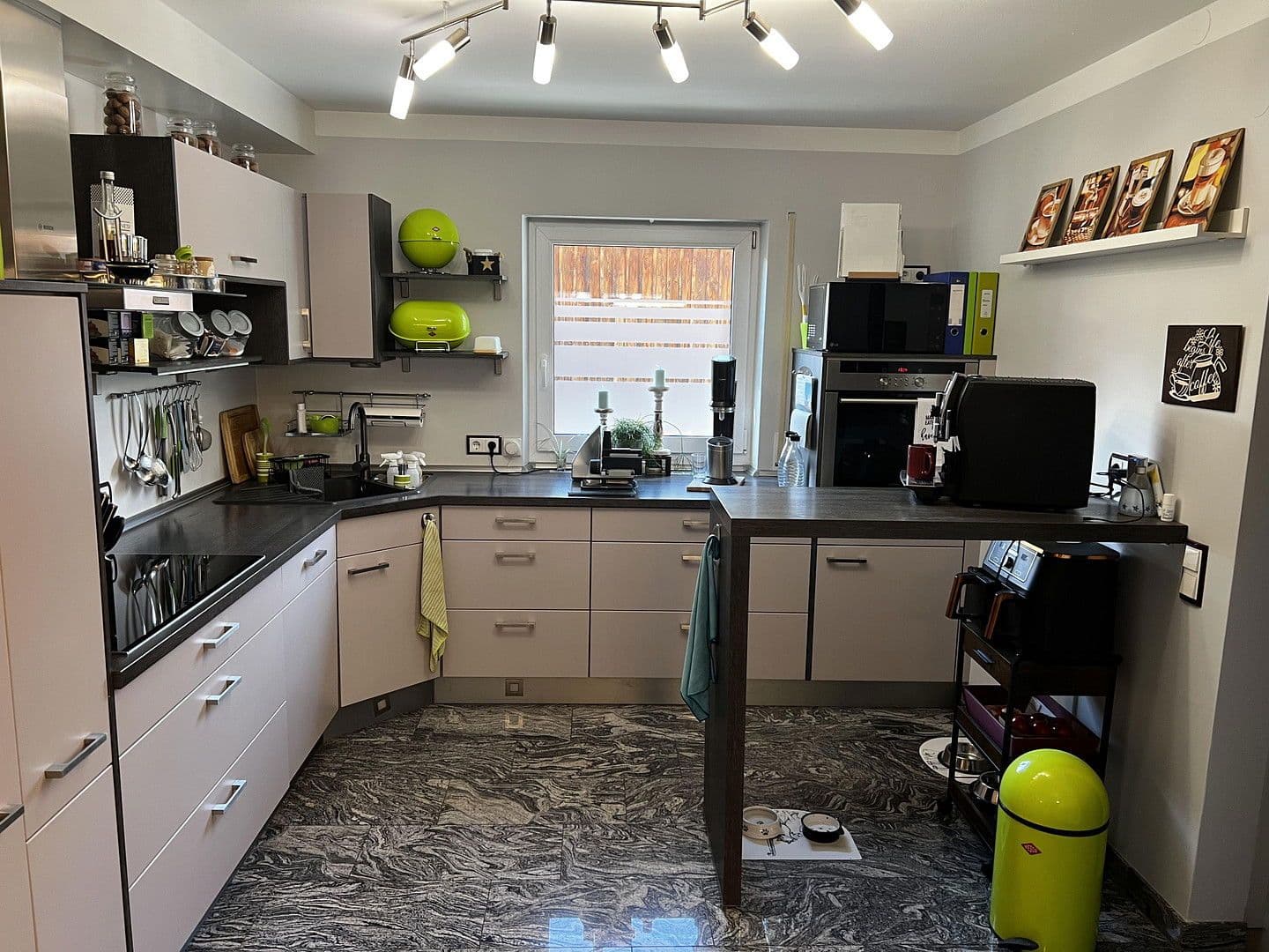 Prodej domu 120 m², pozemek 201 m², Neumarkt in der Oberpfalz, Bavorsko Prodej domu 120 m², pozemek 201 m², Neumarkt in der Oberpfalz, Bavorsko