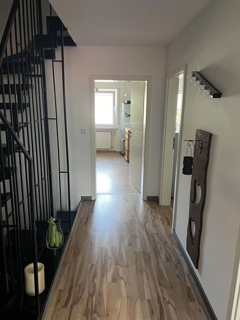 Prodej domu 120 m², pozemek 201 m², Neumarkt in der Oberpfalz, Bavorsko Prodej domu 120 m², pozemek 201 m², Neumarkt in der Oberpfalz, Bavorsko