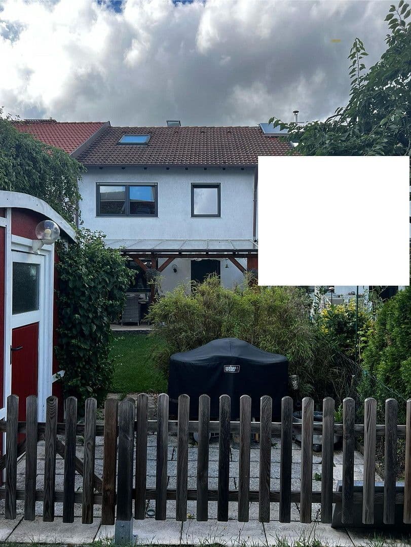 Prodej domu 120 m², pozemek 201 m², Neumarkt in der Oberpfalz, Bavorsko Prodej domu 120 m², pozemek 201 m², Neumarkt in der Oberpfalz, Bavorsko