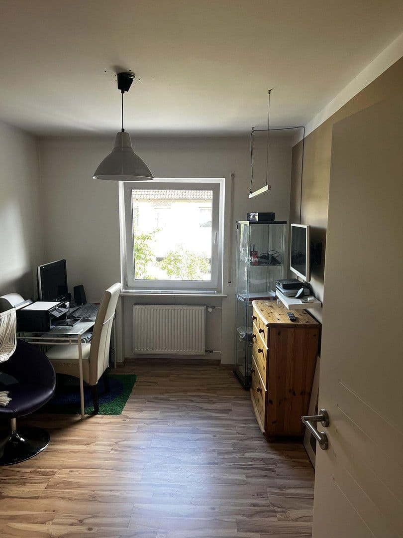 Prodej domu 120 m², pozemek 201 m², Neumarkt in der Oberpfalz, Bavorsko Prodej domu 120 m², pozemek 201 m², Neumarkt in der Oberpfalz, Bavorsko