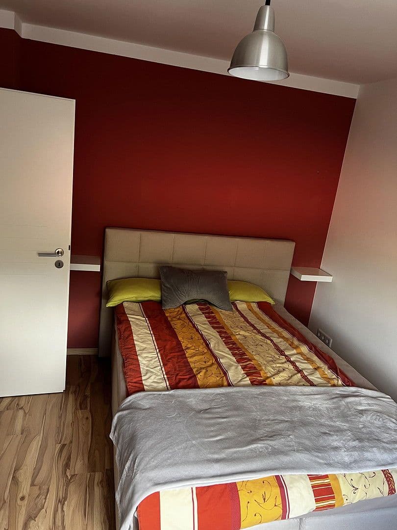 Prodej domu 120 m², pozemek 201 m², Neumarkt in der Oberpfalz, Bavorsko Prodej domu 120 m², pozemek 201 m², Neumarkt in der Oberpfalz, Bavorsko