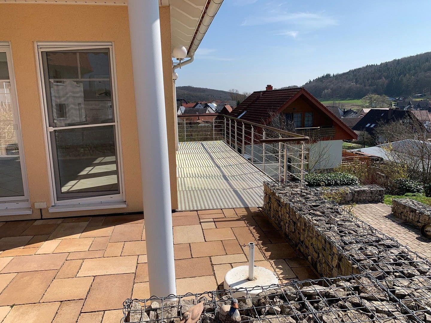 Prodej domu 175 m², pozemek 835 m², Gladenbach, Hessen Prodej domu 175 m², pozemek 835 m², Gladenbach, Hessen