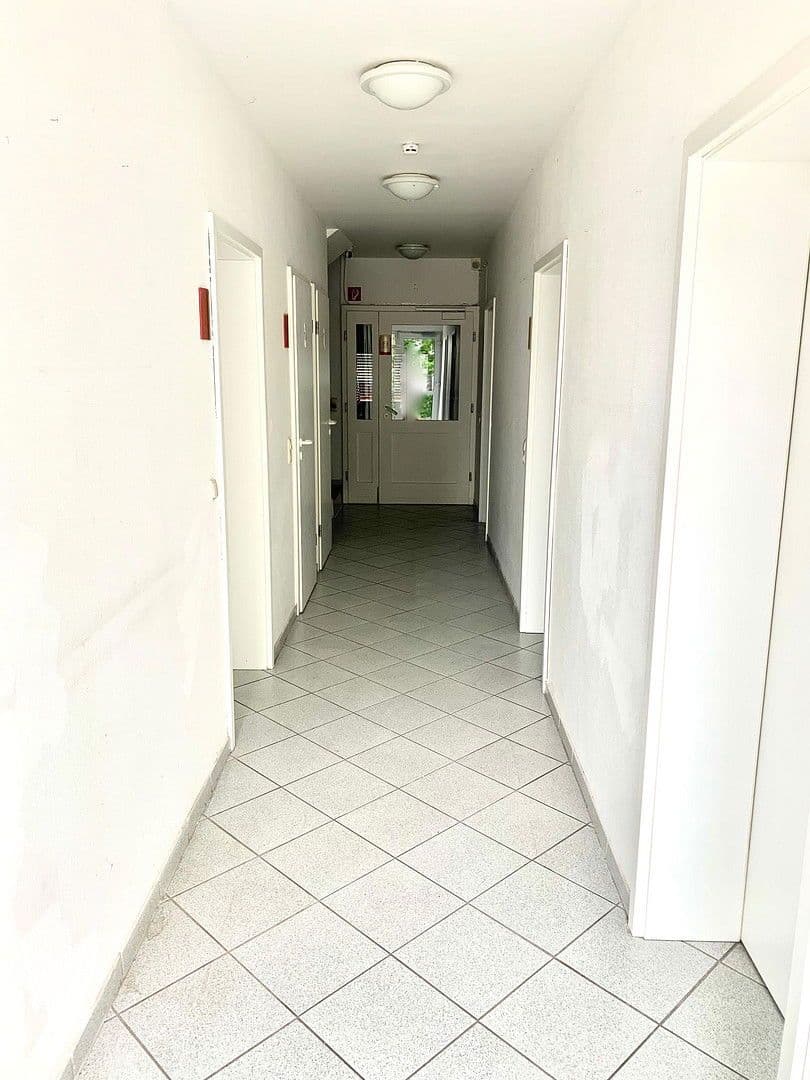 Pronájem kanceláře 112 m², Adelsdorf, Bavorsko Pronájem kanceláře 112 m², Adelsdorf, Bavorsko