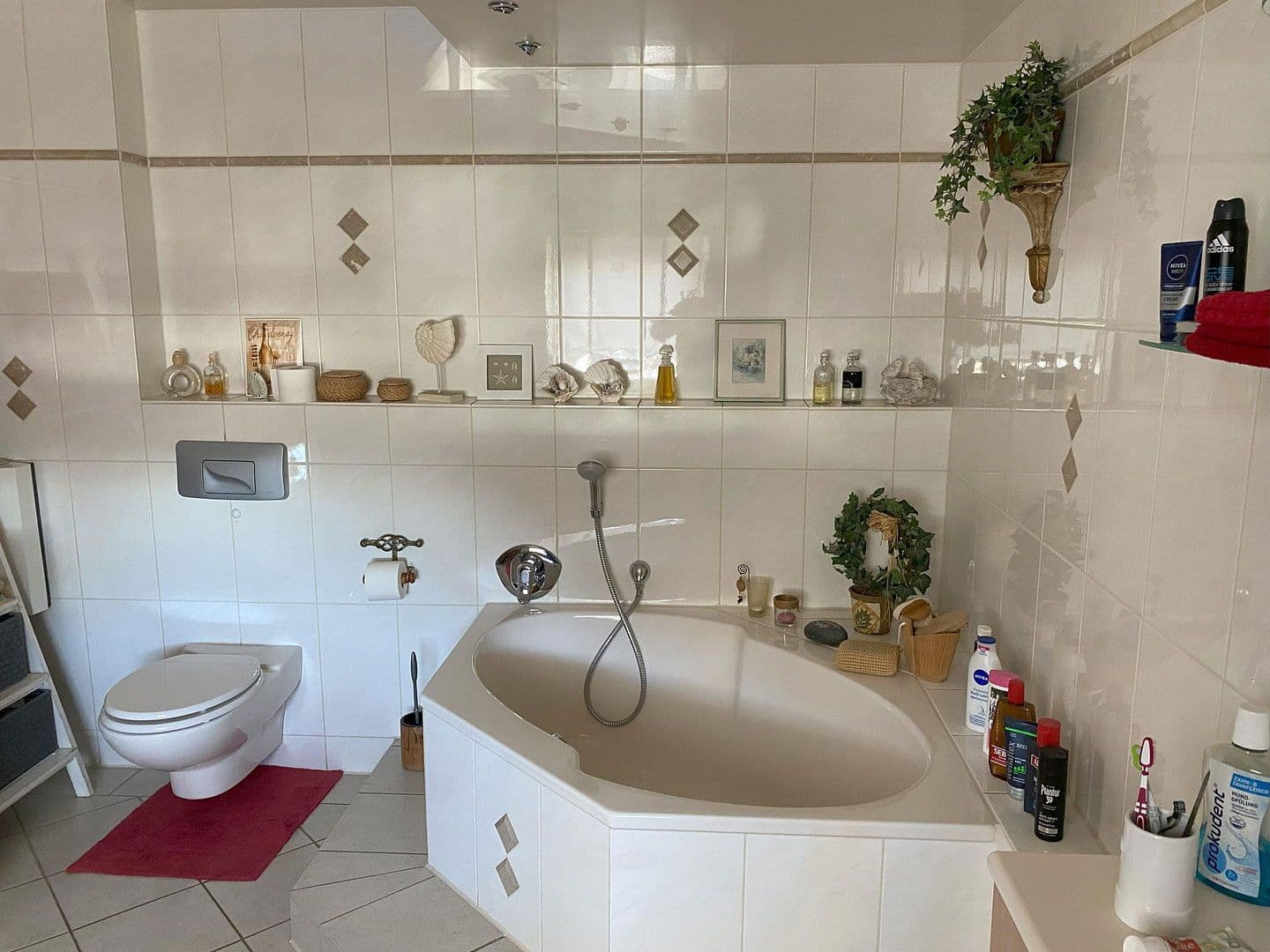 Prodej domu 215 m², pozemek 597 m², Essen, Severní Porýní-Vestfálsko Prodej domu 215 m², pozemek 597 m², Essen, Severní Porýní-Vestfálsko