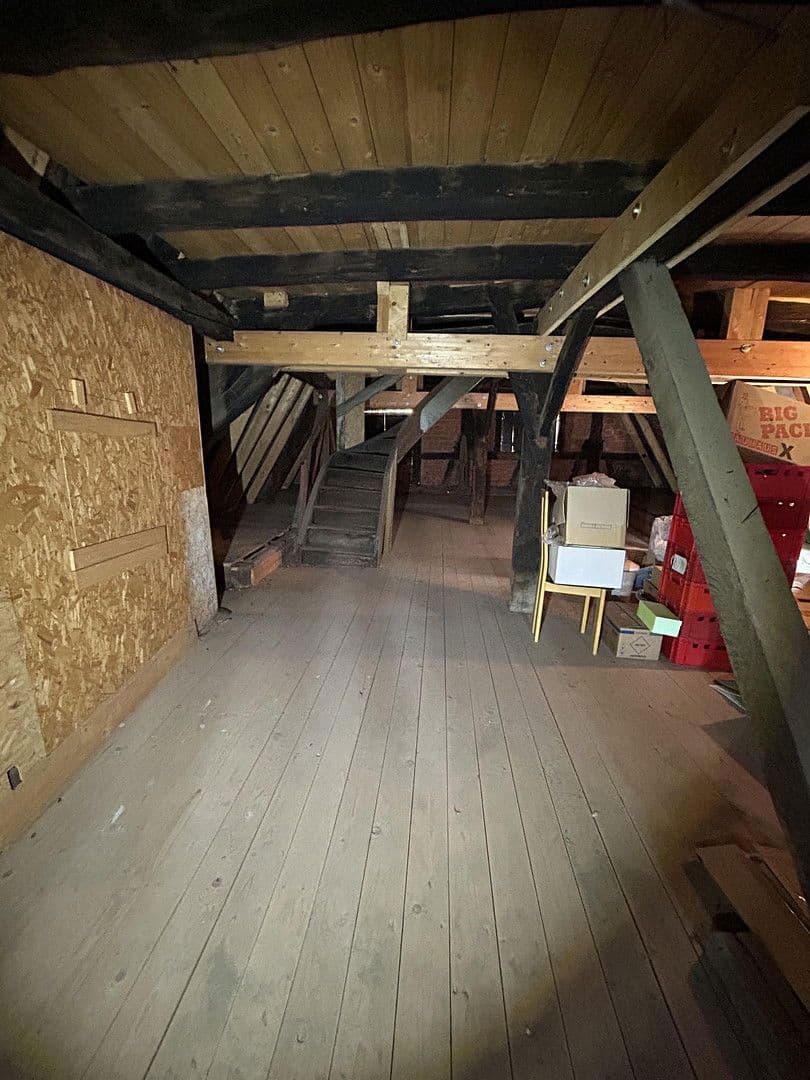 Prodej domu 323 m², pozemek 211 m², Hauptstraße 83, Bad Wimpfen, Bádensko-Württembersko Prodej domu 323 m², pozemek 211 m², Hauptstraße 83, Bad Wimpfen, Bádensko-Württembersko