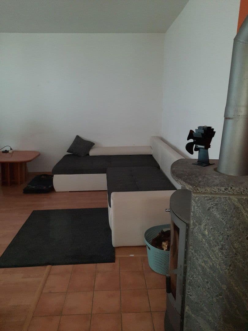 Pronájem bytu 3+1 69 m², Wilhermsdorf, Bavorsko Pronájem bytu 3+1 69 m², Wilhermsdorf, Bavorsko