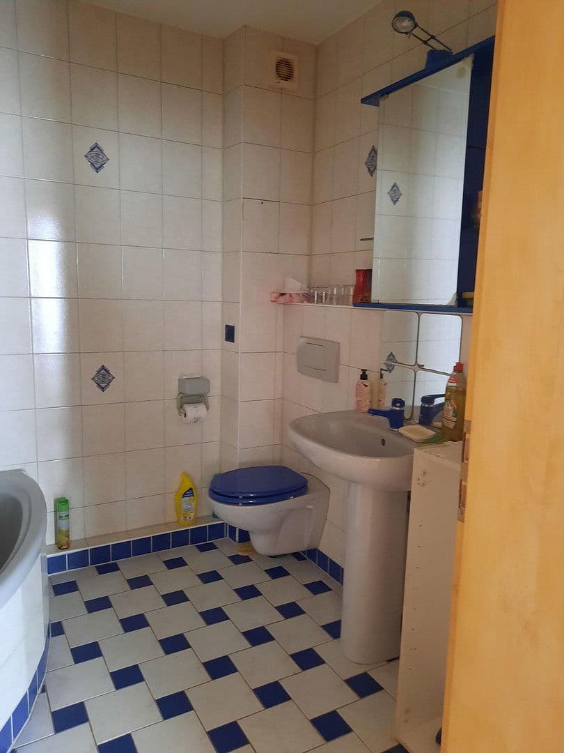 Pronájem bytu 3+1 69 m², Wilhermsdorf, Bavorsko Pronájem bytu 3+1 69 m², Wilhermsdorf, Bavorsko