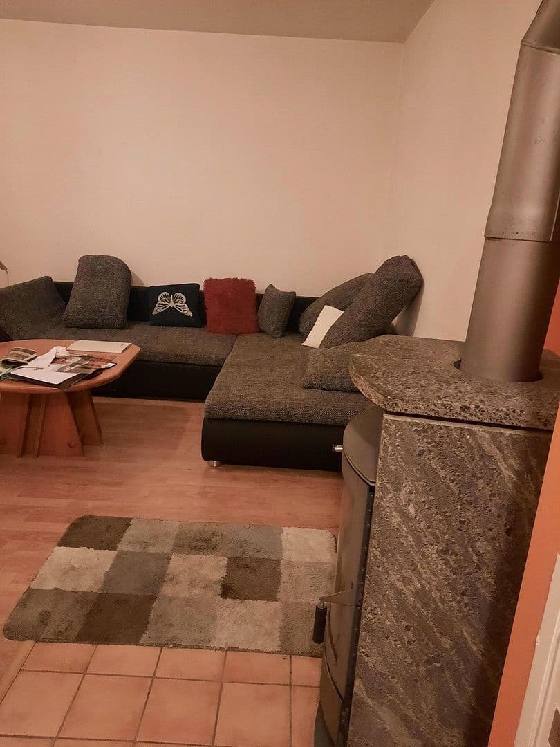 Pronájem bytu 3+1 69 m², Wilhermsdorf, Bavorsko Pronájem bytu 3+1 69 m², Wilhermsdorf, Bavorsko